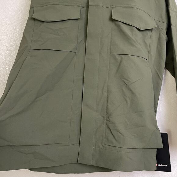 Lululemon Cargo Pocket Shirt Mens XS Green Snap Long Sleeve Utility Stretch NWT - Picture 4 of 10